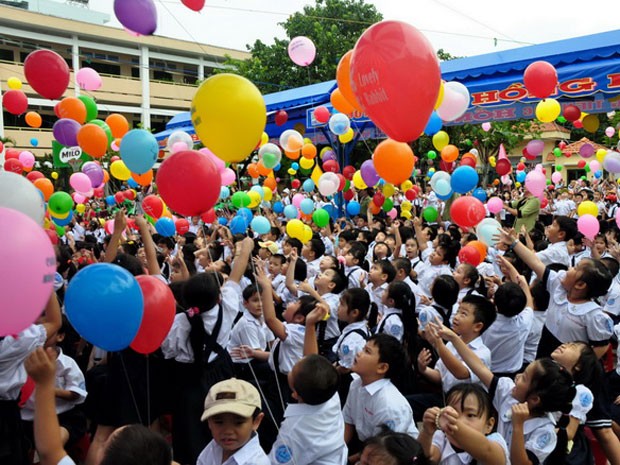 Học sinh trường tiểu học Hồng Hà, Q. Bình Thạnh, TP.HCM trong lễ khai giảng năm học mới 2012